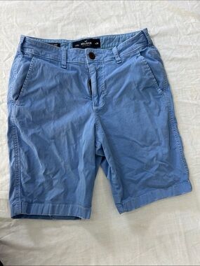 Hollister Men's Sky Blue Chino Shorts